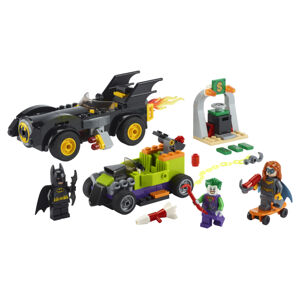 LEGO Super Heroes 76180 Batman™ vs. Joker™: Honička v Batmobilu